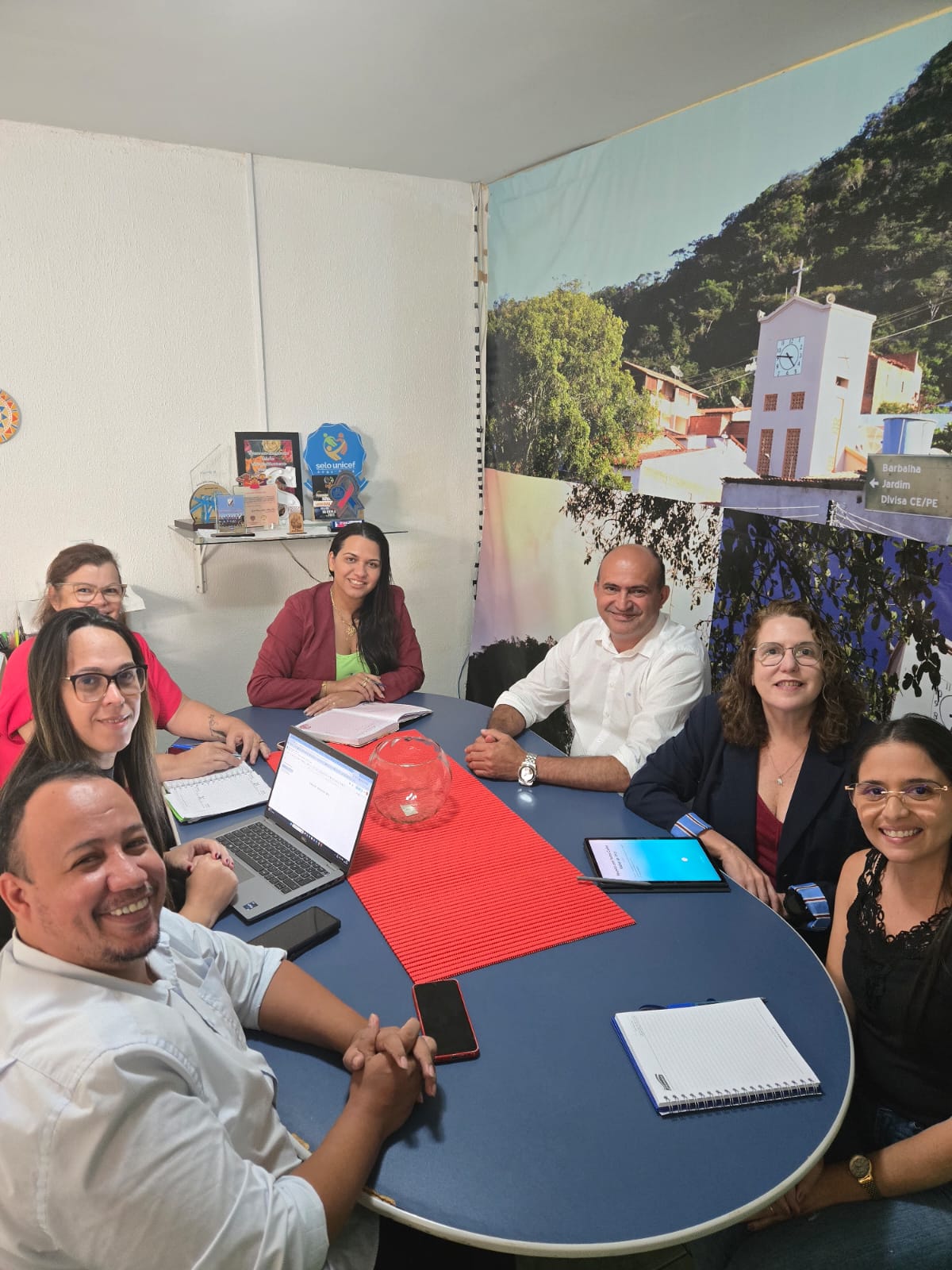 Secretária da Diversidade do Ceará se reúne com gestores de Barbalha para fortalecimento das políticas LGBTI+ no Cariri