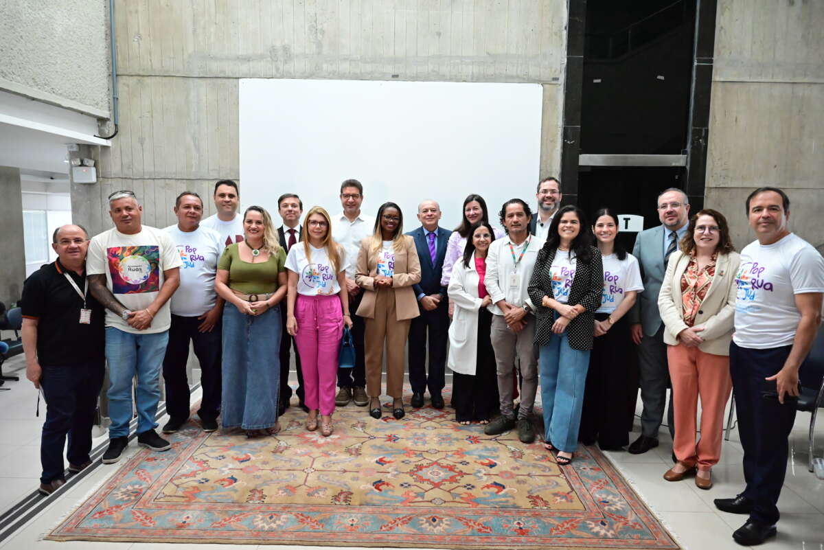 Secretaria da Diversidade leva Unidade Móvel Dandara Ketlely ao Mutirão Pop Rua Jud em parceria com o Tribunal de Justiça do Ceará